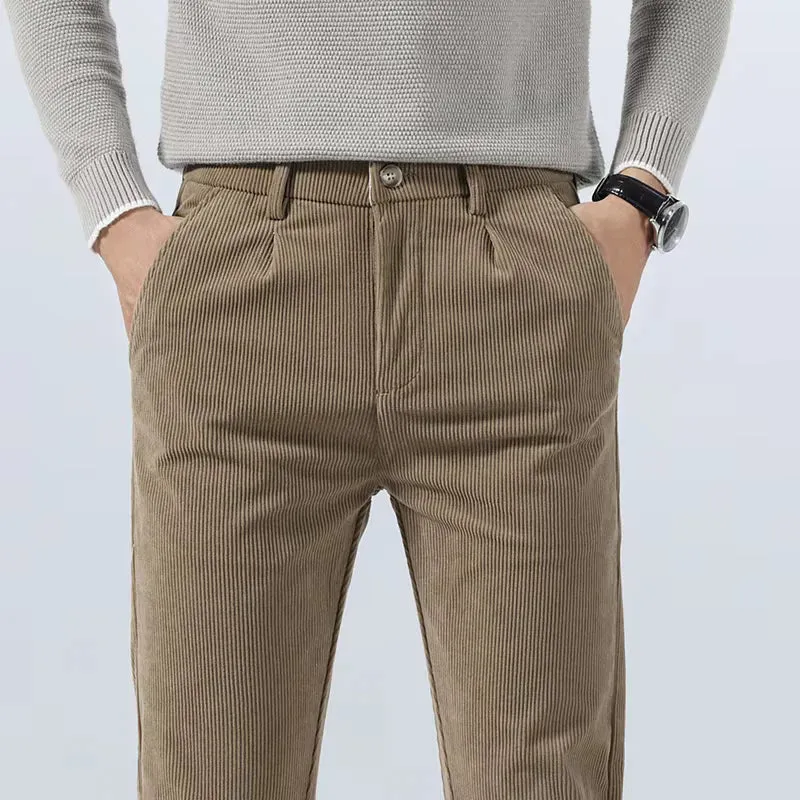 Herren-Cordhose mit Bundfalten und Seitentaschen – Corvin