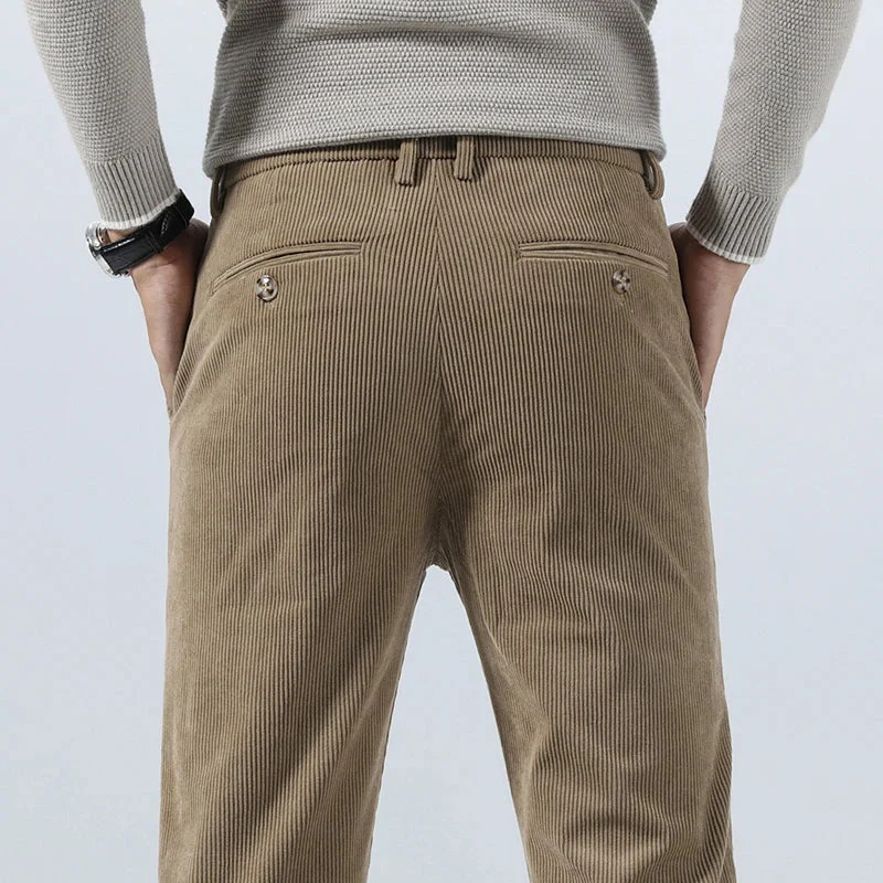Herren-Cordhose mit Bundfalten und Seitentaschen – Corvin