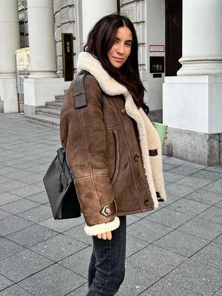 Kyliee | Dicke Damen Jacke aus Lammwolle und Leder