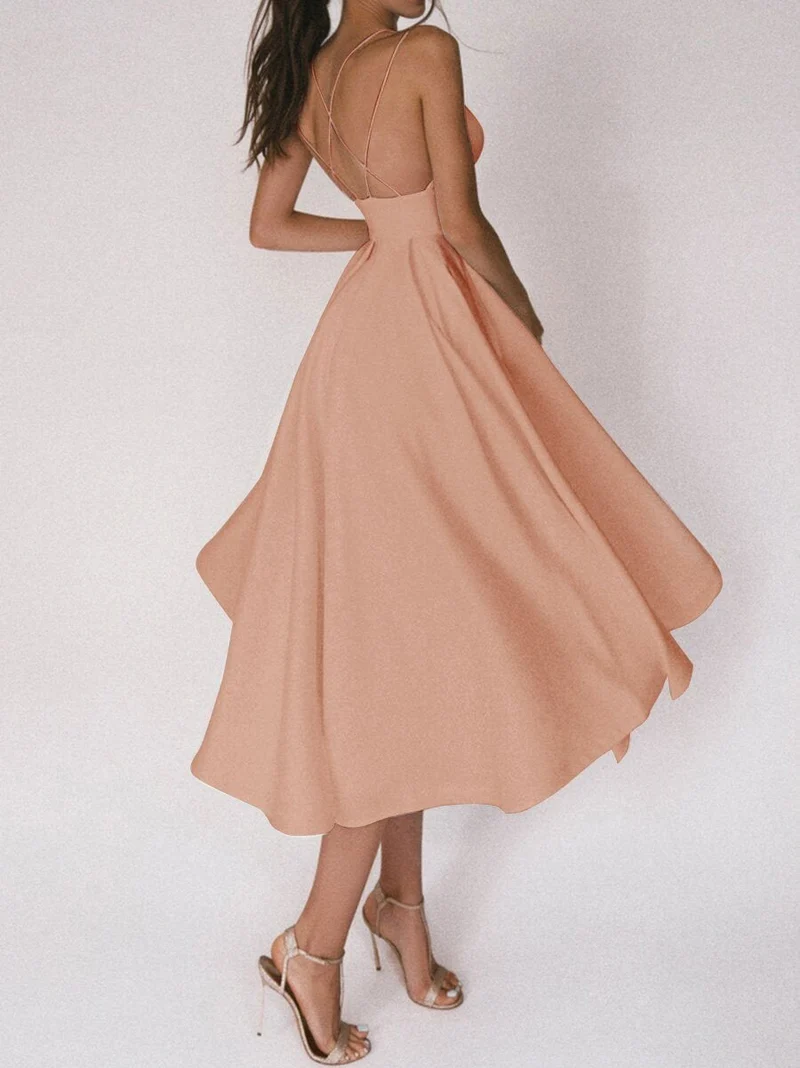 Rosebud | Kleid mit V-Ausschnitt und Trägern