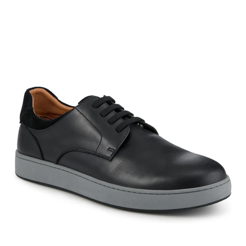 Stevenage Wide Fit Leather Trainers - STEVENAGE / 328 097