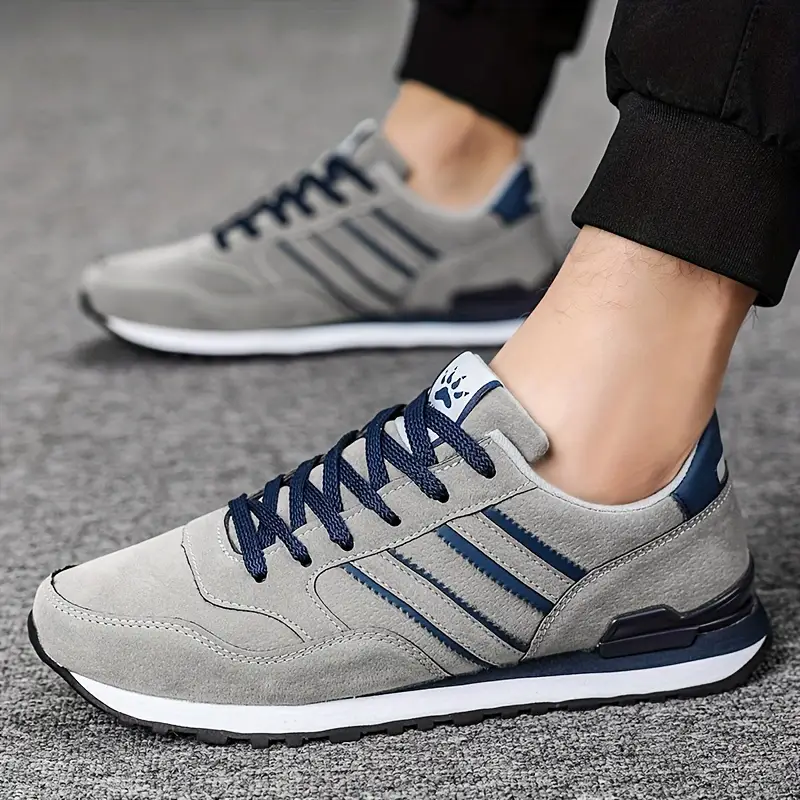 Maike | Klassische Herrensneaker – Stil trifft Komfort