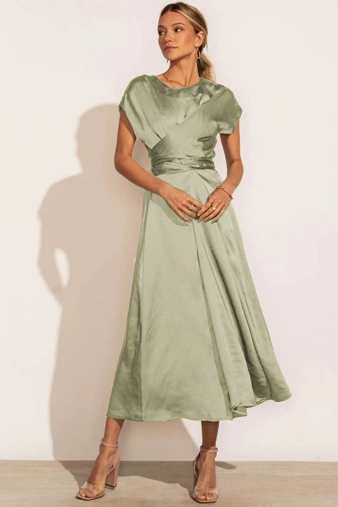 Quinlan | Elegantes Midikleid aus Satin