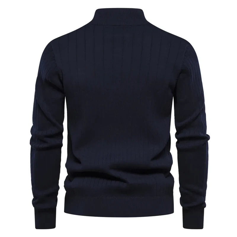 Zippie - Stylischer Bodyfit-Pullover mit Reißverschluss für Männer