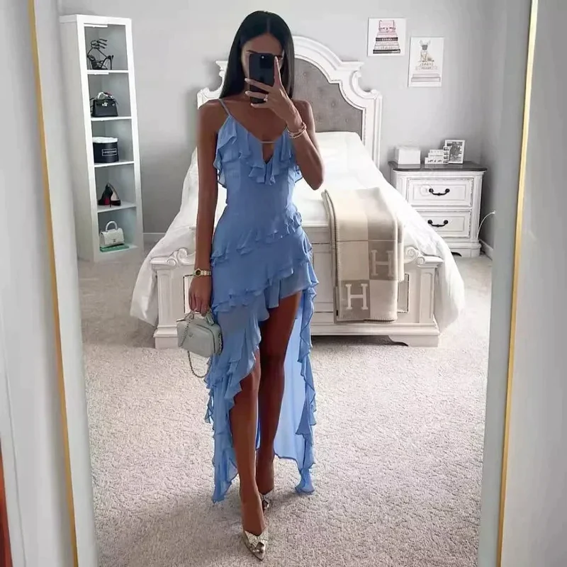 Tierney | Einfarbiges Kleid mit Neckholder-Ausschnitt