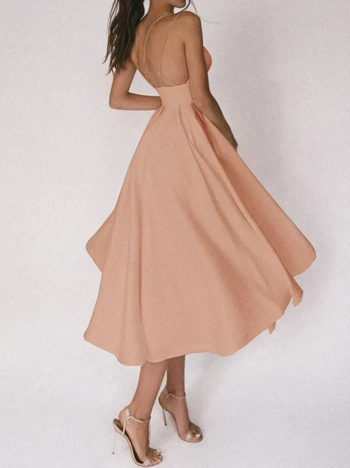 Tamitha | Elegantes Kleid mit V-Ausschnitt und Trägern