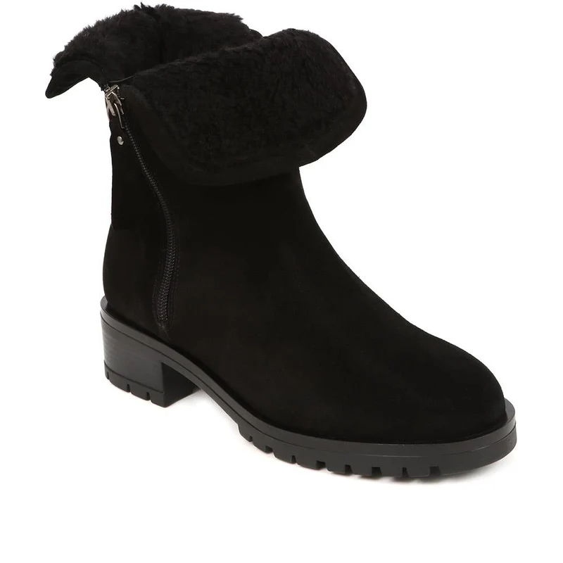 Lora Casual Leather Boots - LORA / 324 368