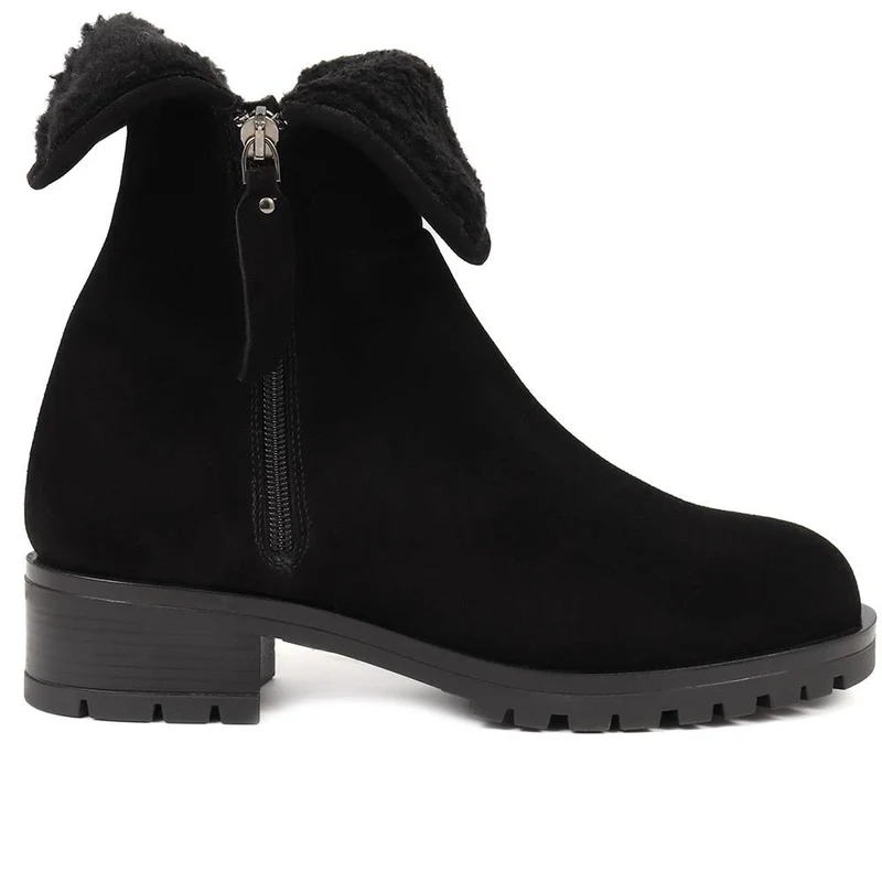 Lora Casual Leather Boots - LORA / 324 368 - Black