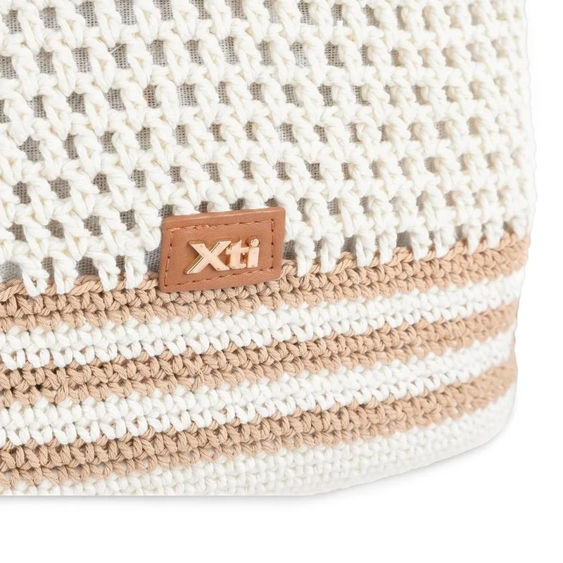 XTI Clip Close Knitted Handbag - XTI44003 / 330 467 - Camel