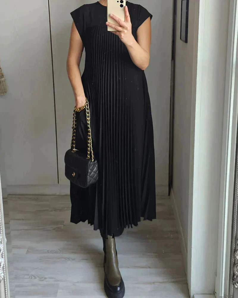 Sheria | Elegant Pleated Kleid