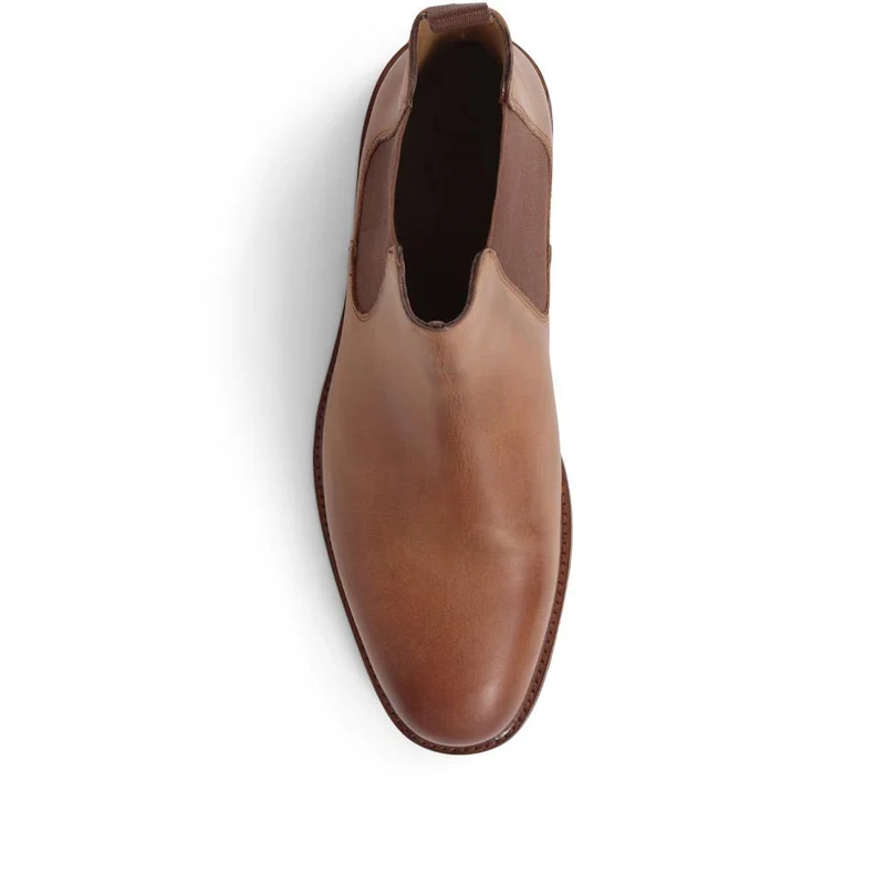 Debden Leather Chelsea Boots - DEBDEN / 320 461 - Tan Nubuck