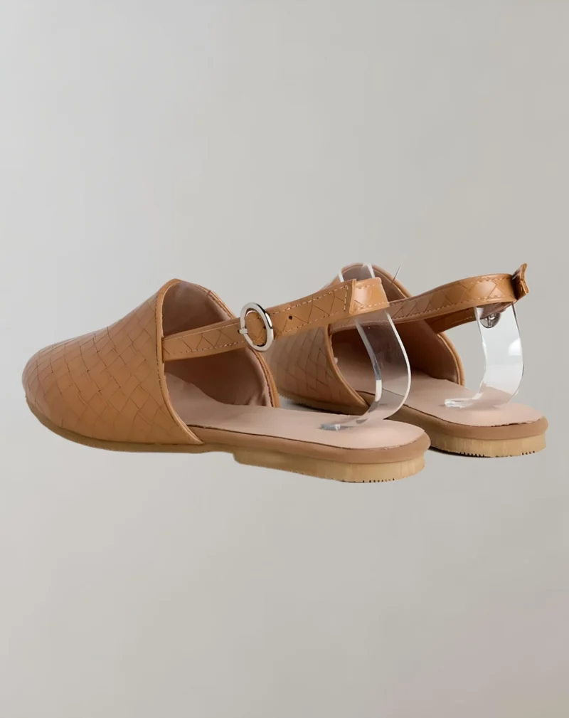 Lara | Flacher Halbschuh mit Flechtstruktur