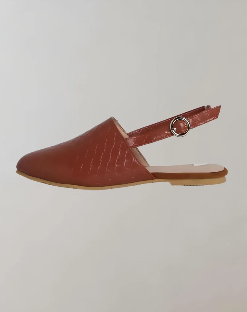 Lara | Flacher Halbschuh mit Flechtstruktur