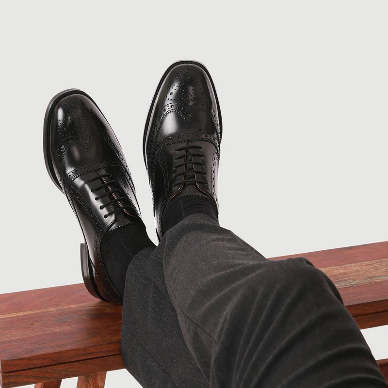 Cannock Blake Stitched Leather Brogues - CANNOCK / 327 964 - Black