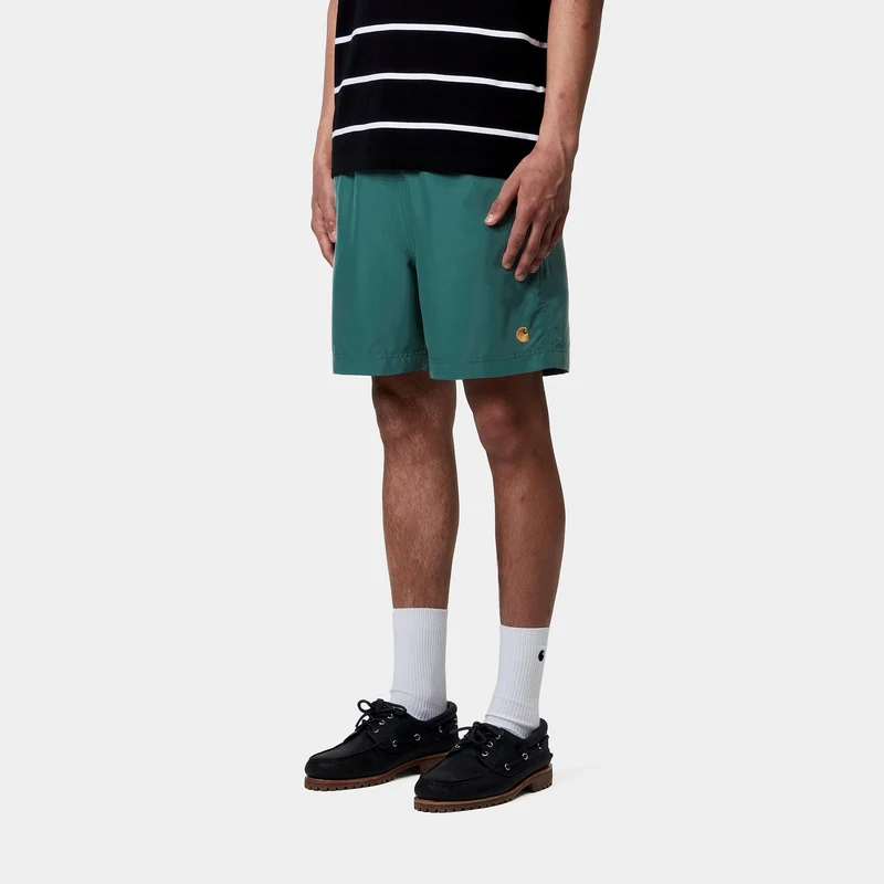 Carhartt WIP Herren Chase Badeshorts | Regenwald