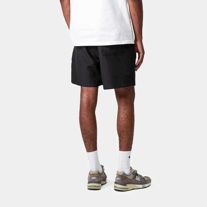 Carhartt WIP Herren Chase Badeshorts | Schwarz