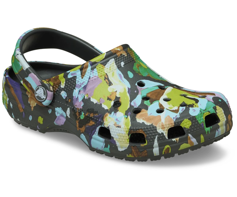 CROCS Unisex Klassischer Clog mit Blumenmuster | Schwarzer Sand