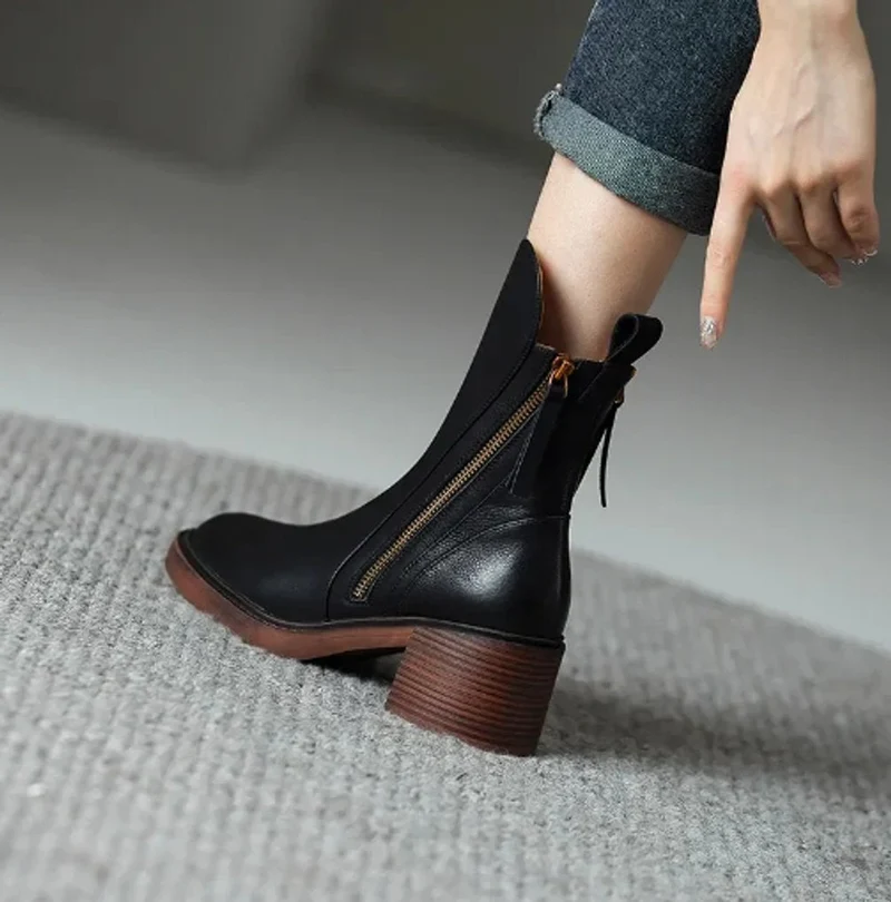 Johanna | Damen Ankle Boots aus Leder mit Blockabsatz und Reißverschluss