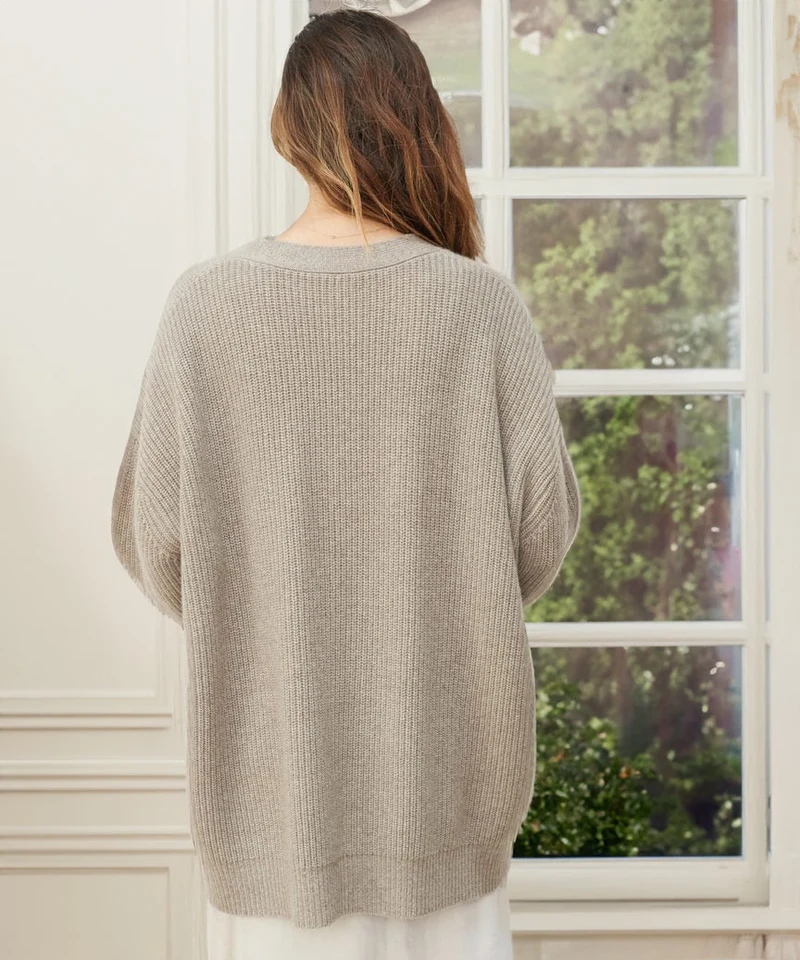 Johanna | Damen Oversized Strickjacke mit Knöpfen