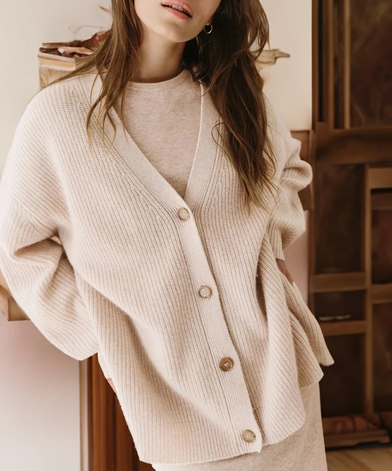 Johanna | Damen Oversized Strickjacke mit Knöpfen