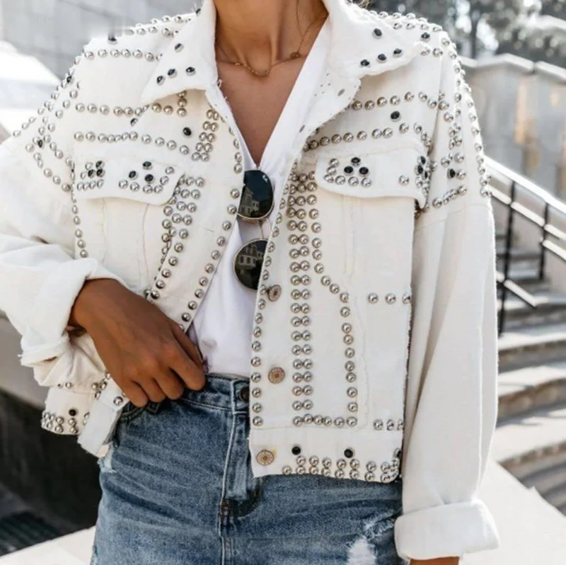 Martina | Damen Modische Kurzjacke mit Nietenverzierung