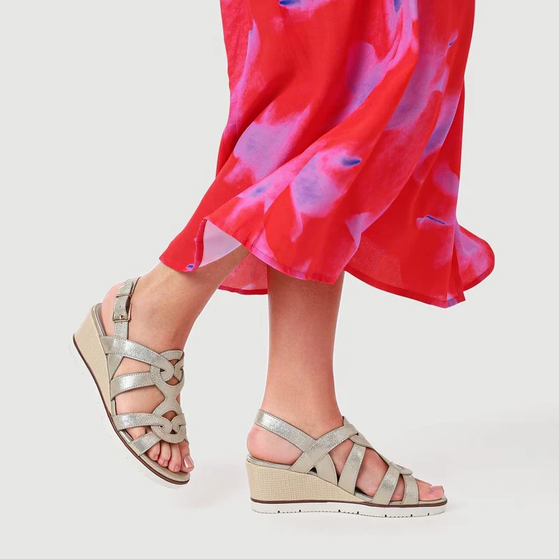 Strappy Wedge-Heeled Espadrilles - WBINS41042 / 327 223 - Gold