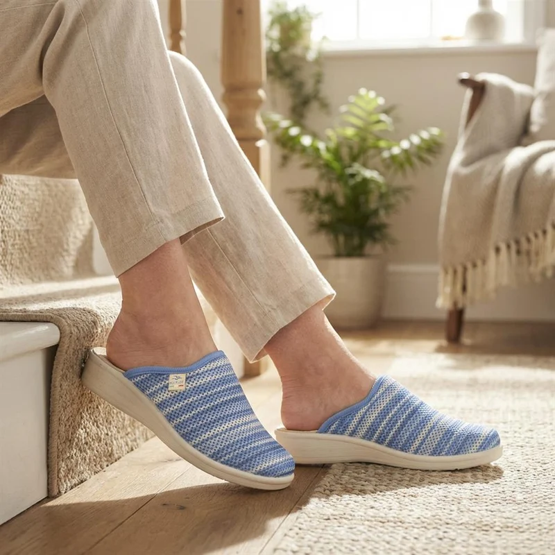 Fly Flot Wide Fit Anatomic Clogs - FLY35039 / 321 254 - Blue