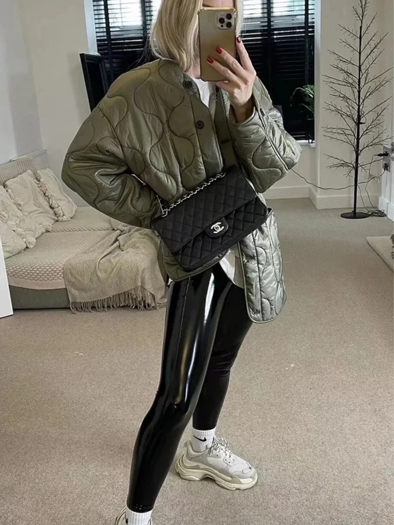 Daniela | Damen Freizeit-Steppjacke mit Knopfleiste