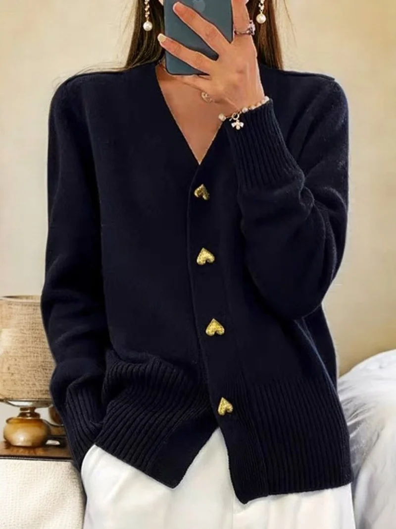 Elfriede | Damen Longline V-Ausschnitt Strick Cardigan mit Herzknöpfen