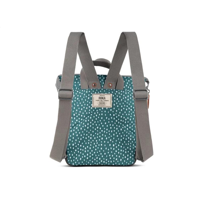 ROKA Bantry B Drizzle Sage Kleine Tasche aus recyceltem Canvas