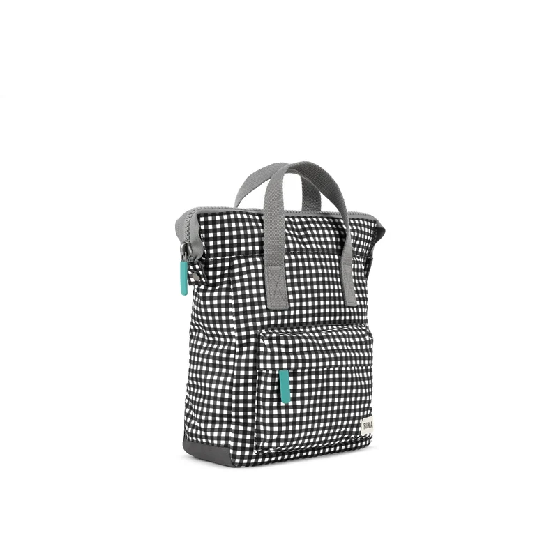 ROKA Bantry Kleine Tasche aus recyceltem Canvas mit schwarzem Vichy-Karo