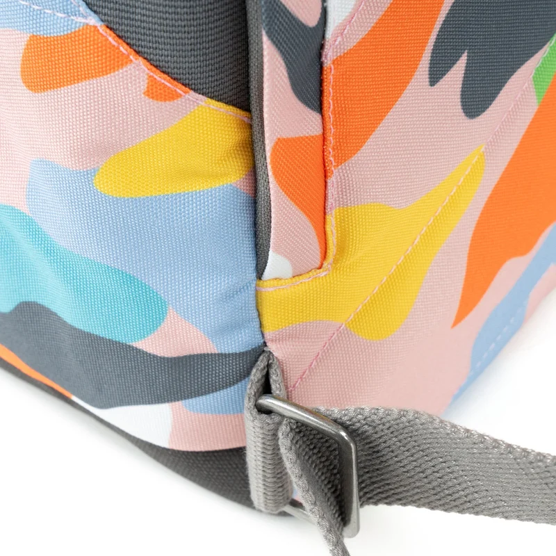 ROKA Canfield B Mellow Camo Medium Tasche aus recyceltem Canvas