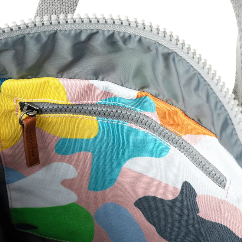 ROKA Canfield B Mellow Camo Medium Tasche aus recyceltem Canvas