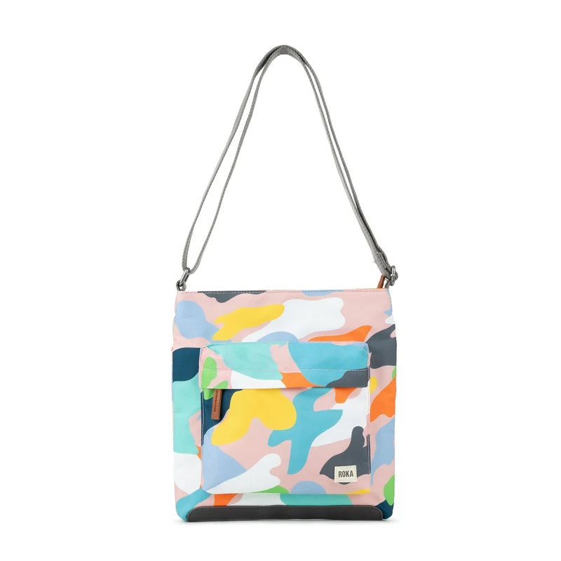 ROKA Kennington B Mellow Camo Medium Tasche aus recyceltem Canvas