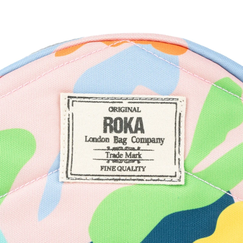 ROKA Paddington B Mellow Camo Kleine Tasche aus recyceltem Canvas