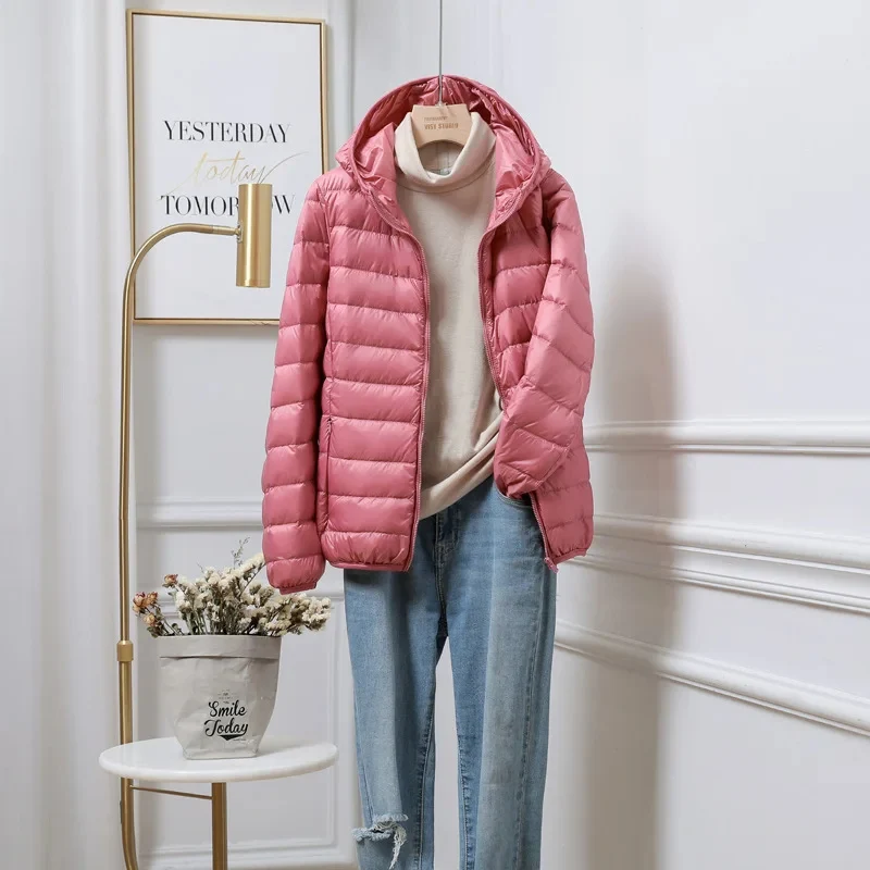 Gudrun | Damen Winterjacke mit Kapuze und Reißverschluss