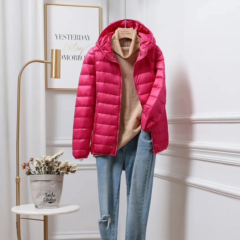 Gudrun | Damen Winterjacke mit Kapuze und Reißverschluss