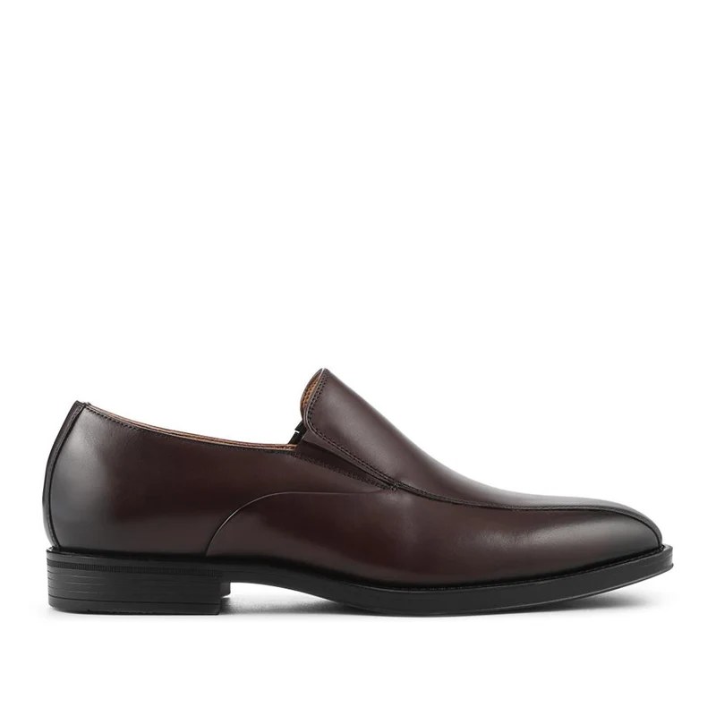 Rothbury Wide Fit Slip On Leather Loafers - ROTHBURY / 328 094 - Brown