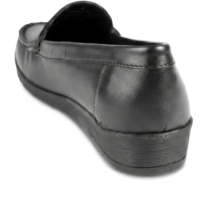 Leather Moccasins with Cut Out Strap - MOEN43002 / 329 554 - Black