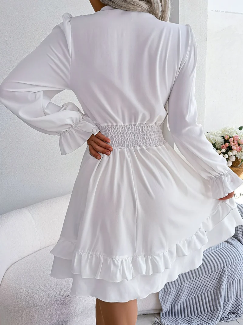 Damen Minikleid mit Bindeband und Volantärmeln