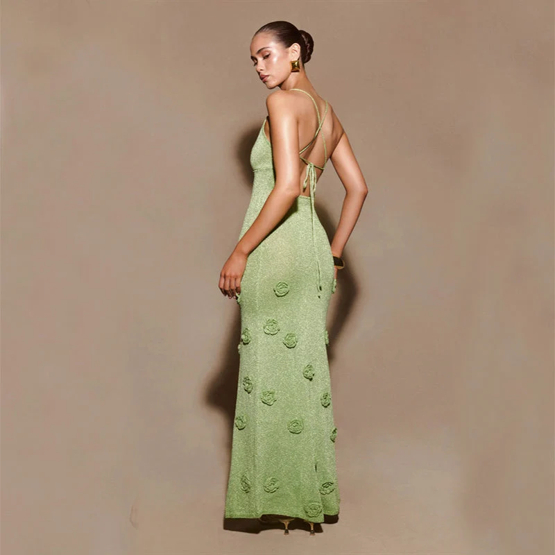 Damen Häkelkleid mit floralen Pailletten ideal für den Frühling