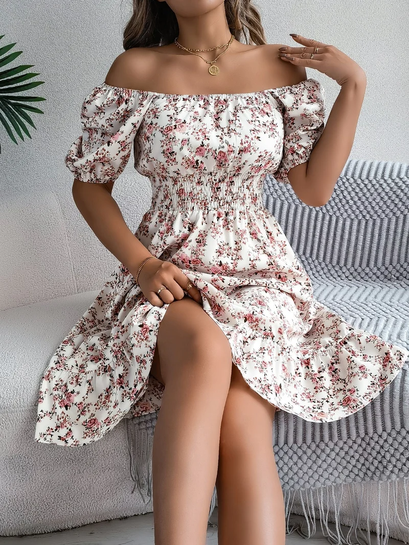Blumenprint Kleid mit quadratischem Ausschnitt Rüschen und hoher Taille