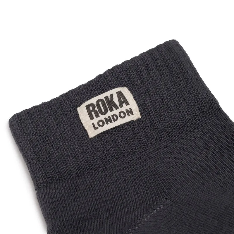 ROKA Wembley Kurze Socken aus Bio-Baumwolle - Verblasstes Schwarz