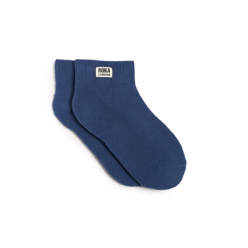 ROKA Wembley Kurze Socken aus Bio-Baumwolle - Küstenblau