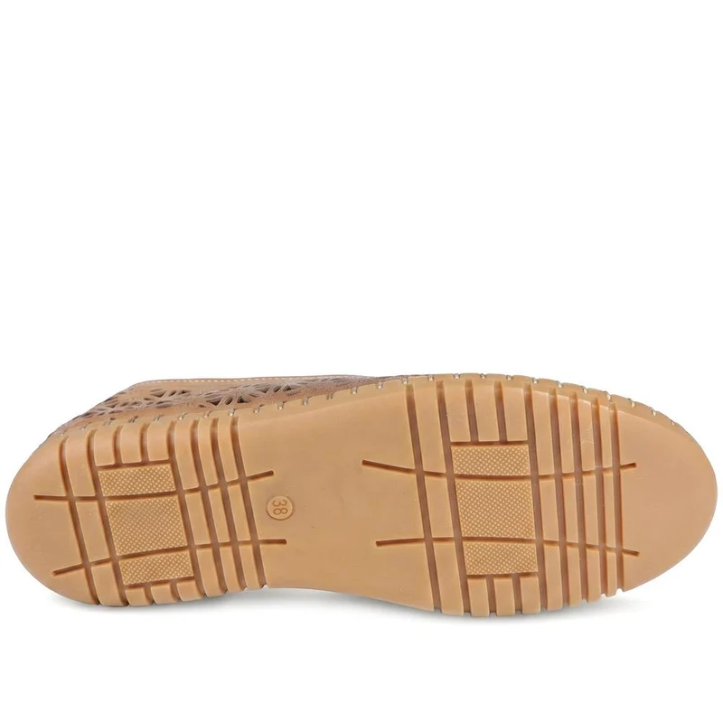Leather Laser Cut Pumps - KARY43001 / 328 826 - Tan