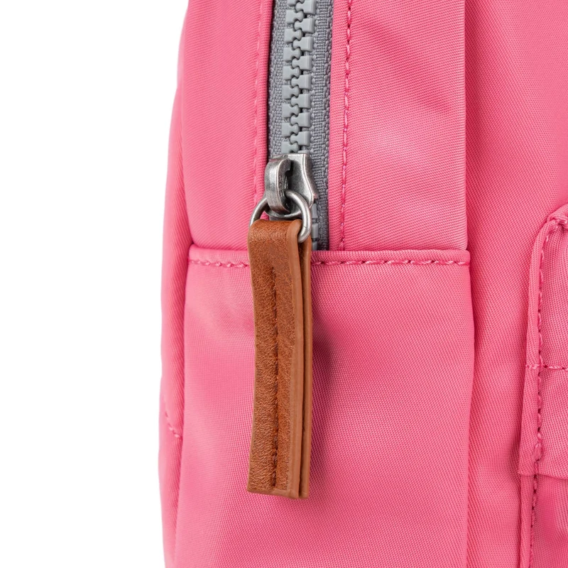 ROKA Willesden Große Tasche aus recyceltem Nylon – Barock