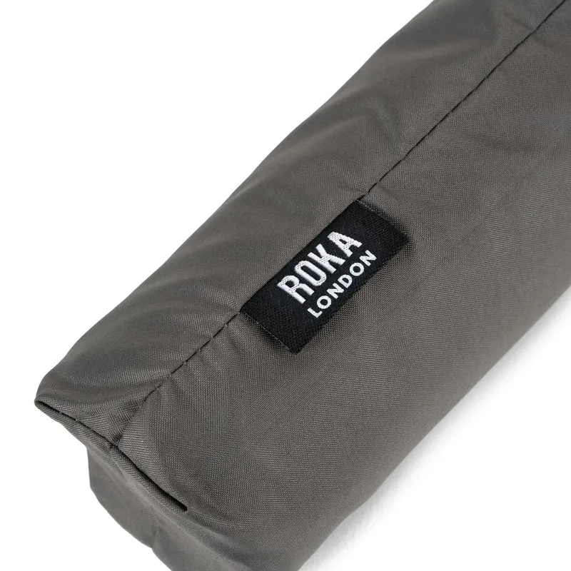 ROKA Waterloo Graphit-Regenschirm aus recyceltem Nylon