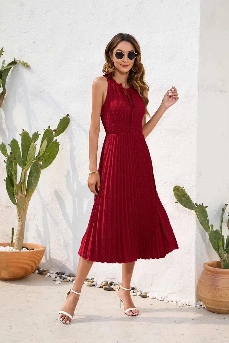 Elegantes Falten Halter Neck Kleid