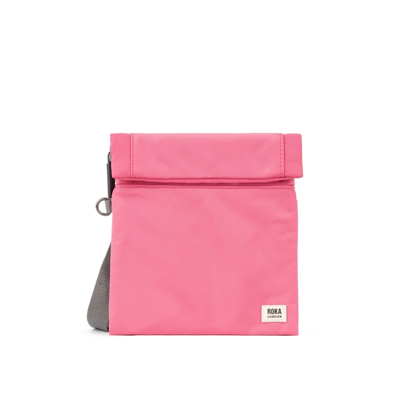 ROKA Kleine Stratford-Tasche aus recyceltem Nylon – Barock