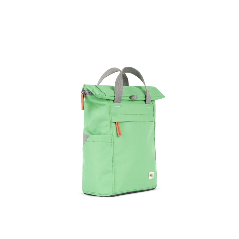 ROKA Finchley Eine kleine Tasche aus recyceltem Canvas mit Pfefferminzgrün